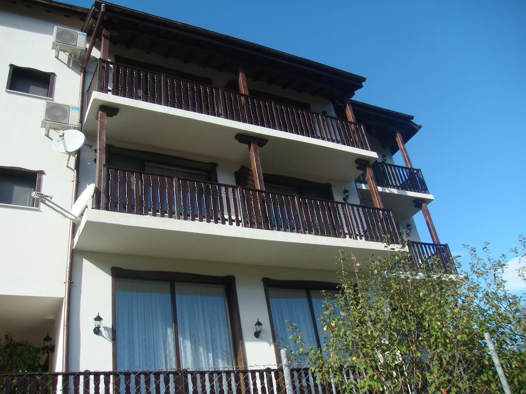 Family Hotel And Restaurant Plamena 오레샤크 외부 사진