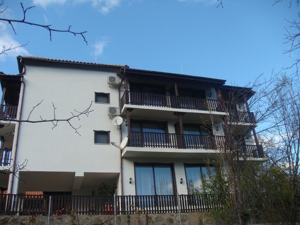Family Hotel And Restaurant Plamena 오레샤크 외부 사진