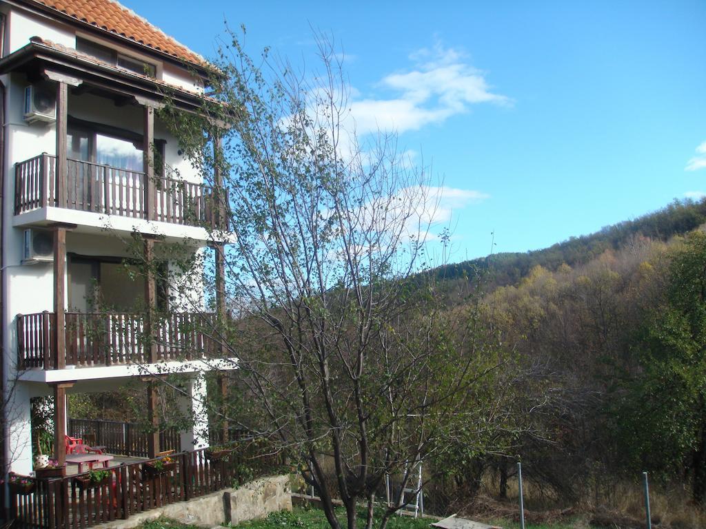 Family Hotel And Restaurant Plamena 오레샤크 외부 사진
