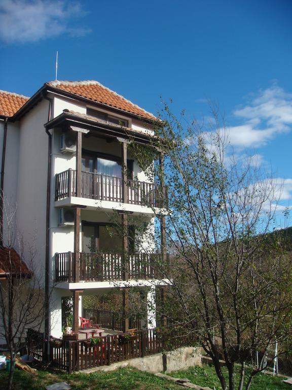 Family Hotel And Restaurant Plamena 오레샤크 외부 사진